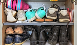 Putting footwear in a storage unit
